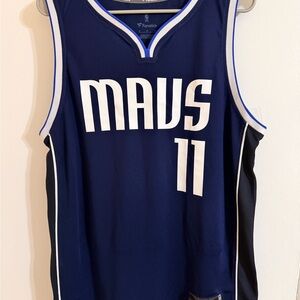Fanatics brand Dallas Mavericks Kyrie Irving jersey, sz Mens Medium